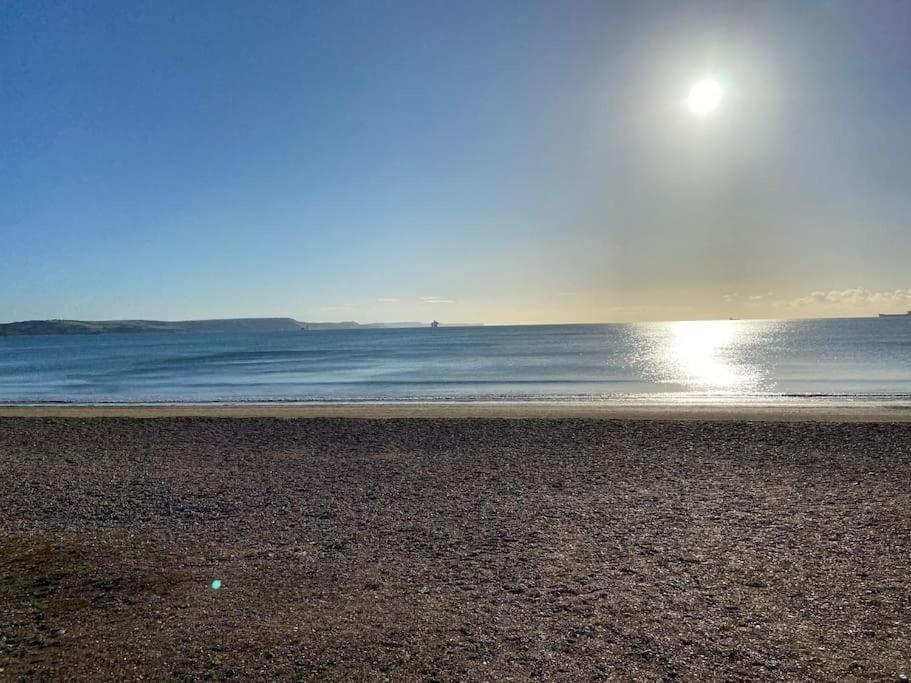 The Bolthole - Only Footsteps From The Beach. Weymouth Exterior foto